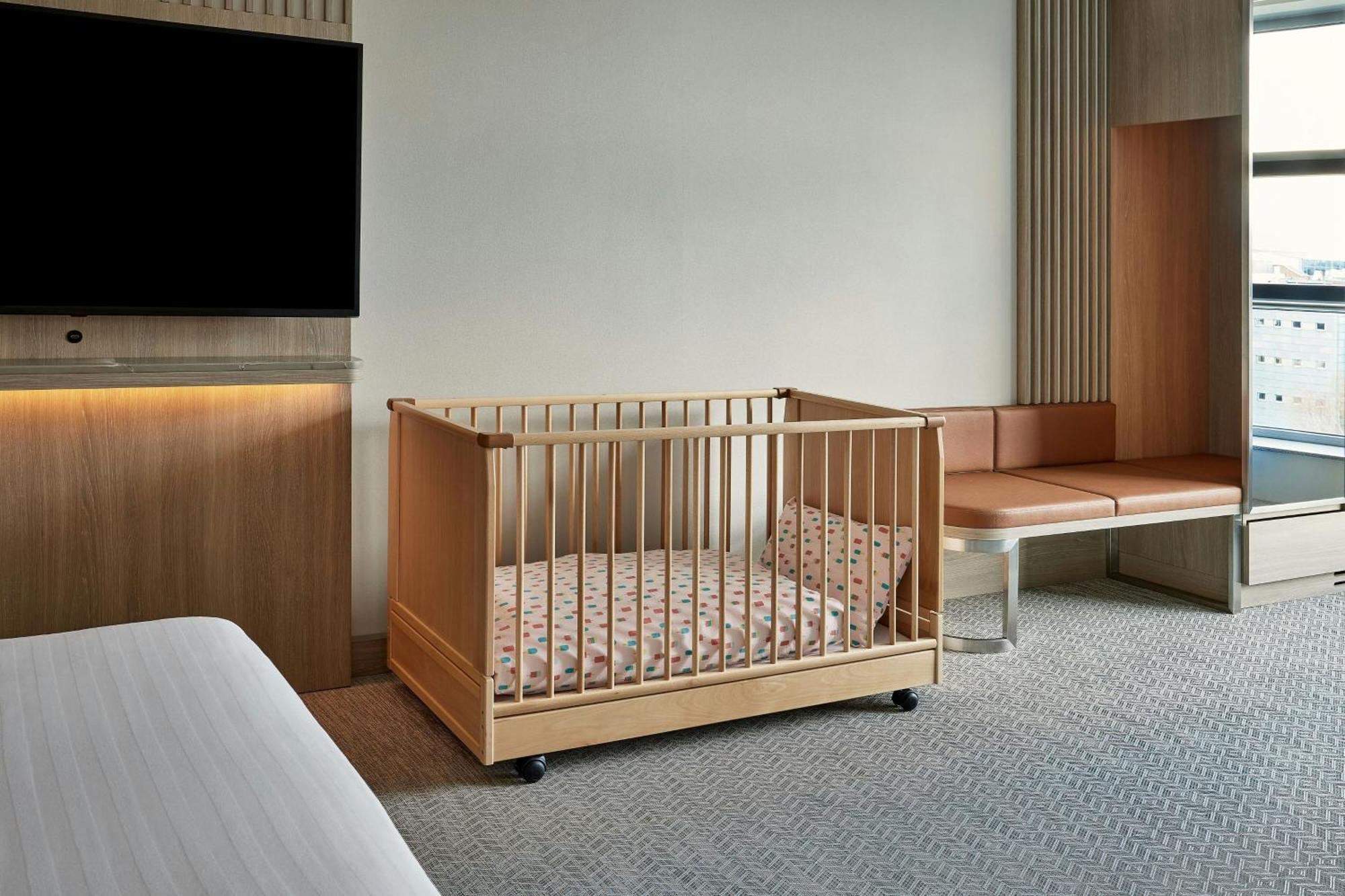 Courtyard By Marriott Berlin City Center Ngoại thất bức ảnh