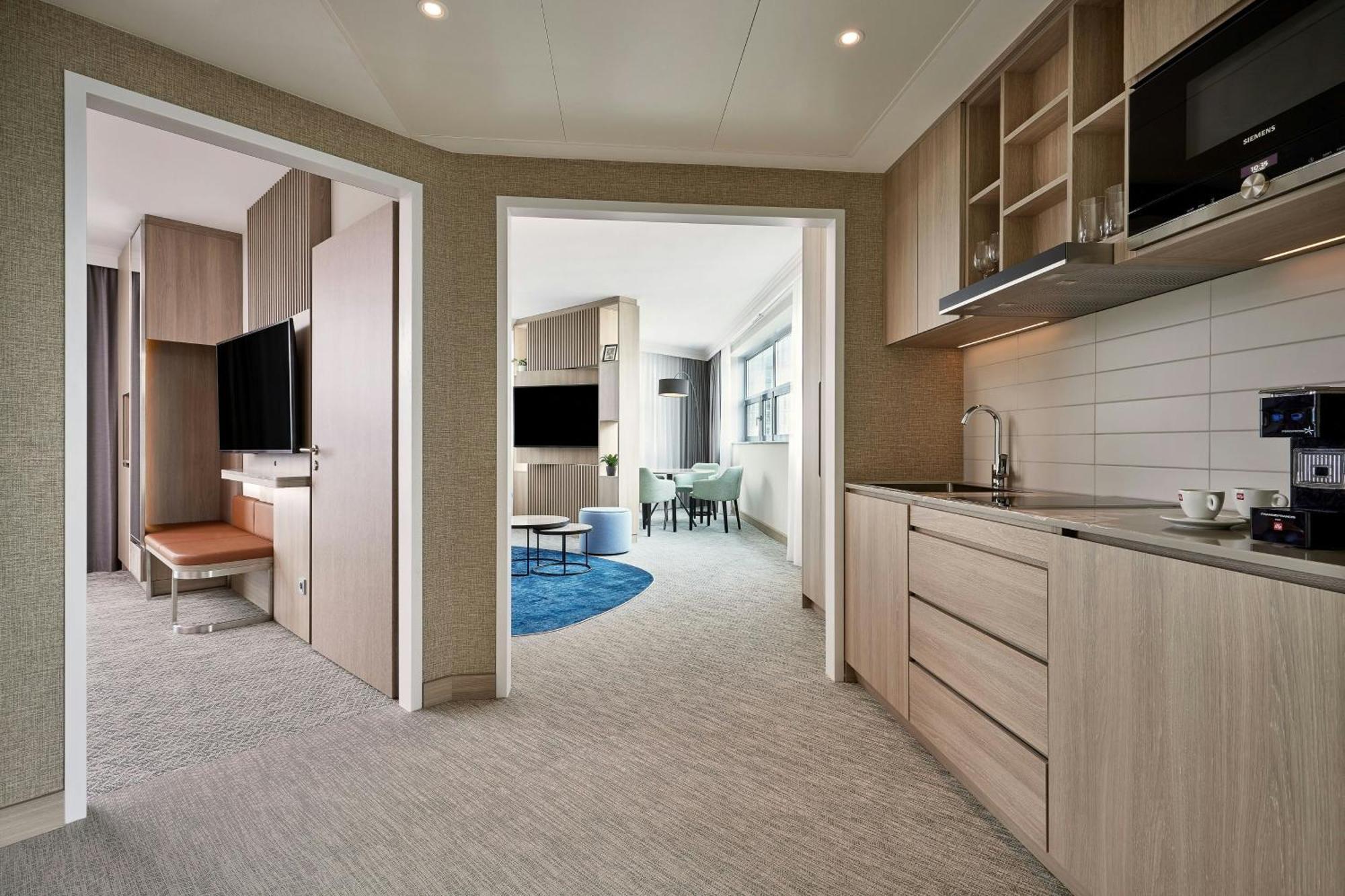 Courtyard By Marriott Berlin City Center Ngoại thất bức ảnh