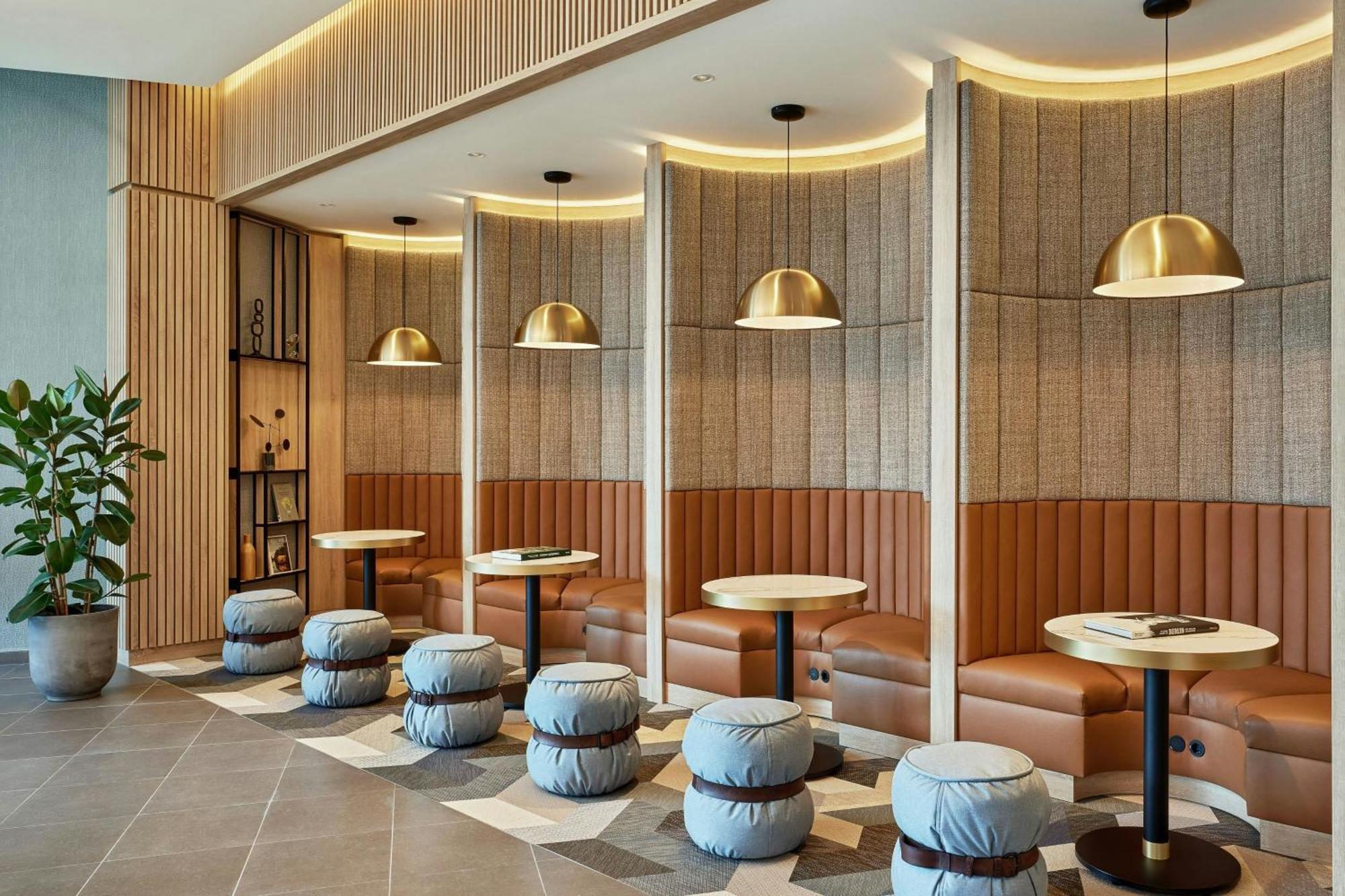 Courtyard By Marriott Berlin City Center Ngoại thất bức ảnh